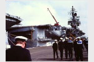 300 Besök USS Kitty Hawk San Diego.JPG